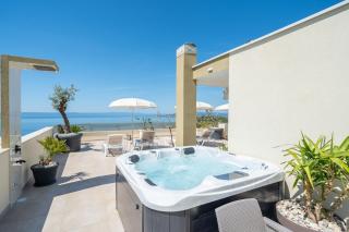Penthouse Apartment Golden View with private Jacuzzi and 100m2 terrace - Makarska Exklusiv - Makarska - 0