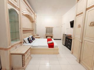 YUTAKA INN Sriwijaya Tegalsari Surabaya - Surabaya - 8