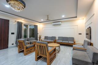M H Farm 3BHK with Pool - Greater Noida - 5
