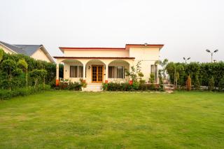 M H Farm 3BHK with Pool - Greater Noida - 0