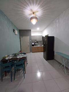 Sky and Chill Stay - Bandar Baru Bangi - 3
