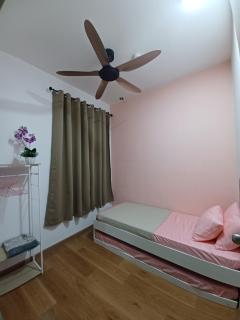 Sky and Chill Stay - Bandar Baru Bangi - 2