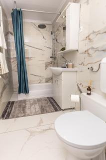 Benny & Bella Central Apartments - Oradea - 7