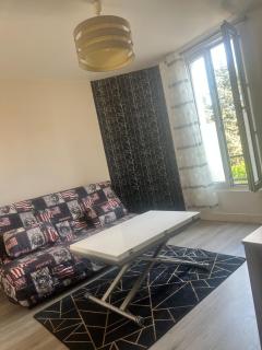 Small cocoon with garden Close to Maison des Examens - Arcueil - 0