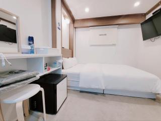 영등포구청역 달모텔 - 7