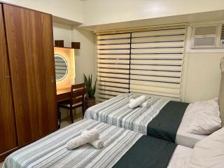 Tagaytay Staycation - Balaico 2 balconies Taal View 2BR - Tagaytay - 6