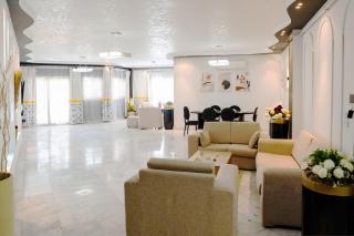 Chic 2BR Apt 8min to Airport Family& work ready - Kairo - 6