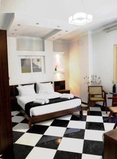 Chic 2BR Apt 8min to Airport Family& work ready - Kairo - 8