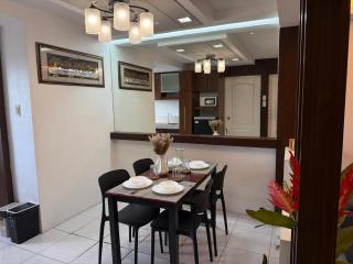 Cozy 2-bedroom Condo at Marcos Highway - Manilla - 4