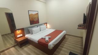 Hotel WD Grand Stays - Indore - 0