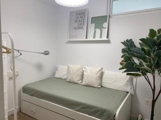 Apartamento con terraza y piscina junto a la playa - Torre del Mar - 8