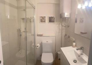 Apartamento con terraza y piscina junto a la playa - Torre del Mar - 4