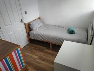 Big Bird's Haven - Bloxwich - 4
