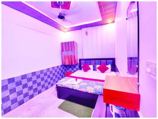 Hotel Raghu!Nandan - Best Location Near Ram Janambhoomi - Wifi# Parking & Excellent Room Service Provided - Best Guest House In Ayodhya - Ayodhya - 5