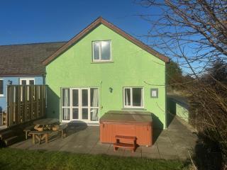Trenewydd Farm Holiday Cottages - Cardigan - 2