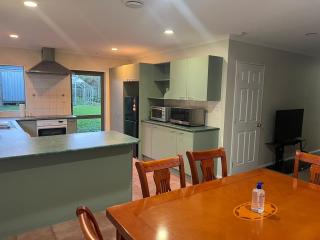 Best aboard on Chapel Road - Auckland - 3