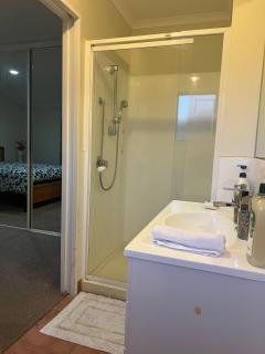 Best aboard on Chapel Road - Auckland - 2