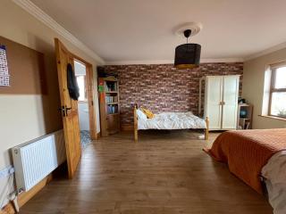 Homestay Large Ensuite Room - Balnacart - 3