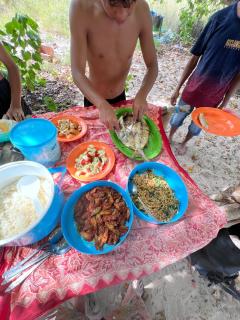 Riung Tiga Empat Tujuh Guesthouse - Riung - 3