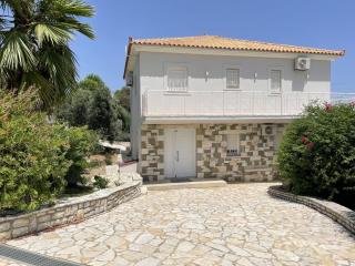 Luxurious Villa in Peloponnese with Swimming Pool - Kamária - 9
