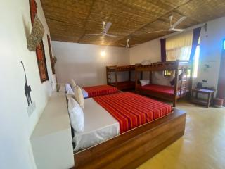 Shanti Yoga Home & Restaurant - Kibigija - 8