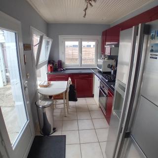 Maison tranquille dans le centre - LʼÉpine - 0