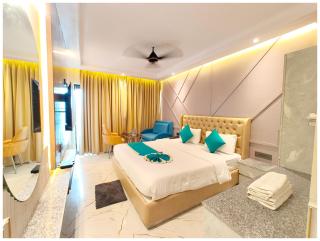Front Sea View "HOTEL DREAMLAND PURI" Near Jagannath Temple -Fully Air Conditioning Room With Wi-Fi- Lift - Parking And Restaurant Facilities- All Room Sea Facing With Attached Balcony- A Top Rated Luxury Hotel In Puri - Puri - 7