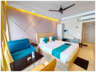 Front Sea View "HOTEL DREAMLAND PURI" Near Jagannath Temple -Fully Air Conditioning Room With Wi-Fi- Lift - Parking And Restaurant Facilities- All Room Sea Facing With Attached Balcony- A Top Rated Luxury Hotel In Puri - Puri - 6