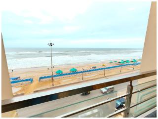 Front Sea View "HOTEL DREAMLAND PURI" Near Jagannath Temple -Fully Air Conditioning Room With Wi-Fi- Lift - Parking And Restaurant Facilities- All Room Sea Facing With Attached Balcony- A Top Rated Luxury Hotel In Puri - Puri - 0