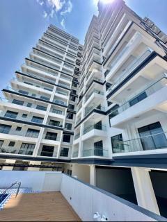 Executive living three bedroom apartment with fully equipped gym swimming pool children playing ground and amazing scenic city views - Nairobi - 9