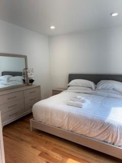 Elegant Retreat Near EWR n NYC - Newark - 5