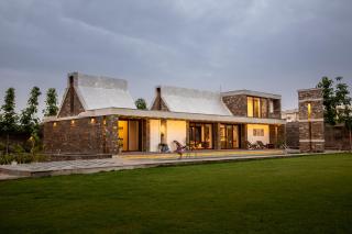 The Stone House - 4