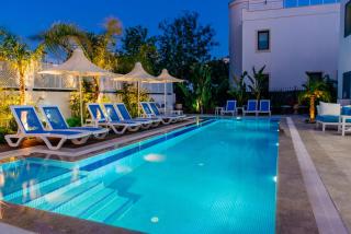 Via Farilya Hotel - Gundogan - 1