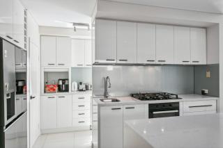 Luxury Beachside Residence - Coogee - 3