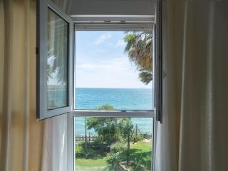 Estepona Seaview Apartment SELETUR - Estepona - 5