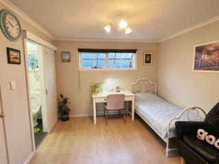 one-Bedroom Suite-Close to beach and CBD - Kingston Beach - 6