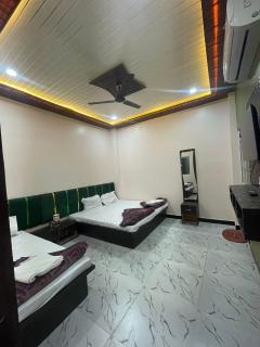 Jain Yatri Grah And Restaurant - Ujjain - 7