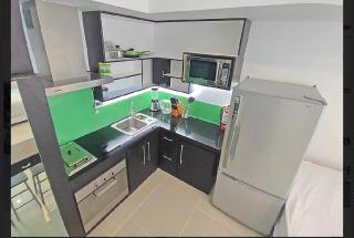 Studio Unit in BGC with FİBER WIFI & Netflix - Manila - 3