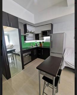 Studio Unit in BGC with FİBER WIFI & Netflix - Manila - 2