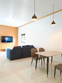 Gemi Homestay Magelang - - 1