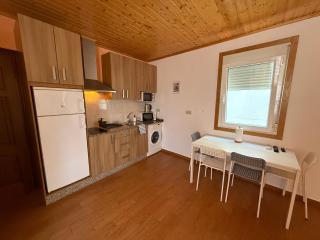 Super Affordable Air Conditioned Apartment in Sobrado with Netflix - Porta - 6