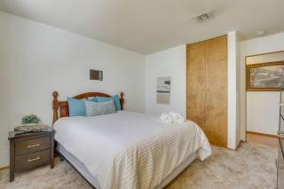 Big Bear Cabin w Game Room Mins to Ski - Big Bear Lake - 3