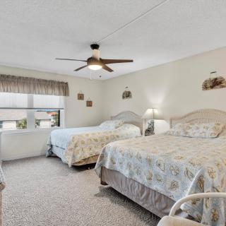 Poolfront 2BR Condo with BBQ Steps To Beach & Pier - Cocoa Beach - 7