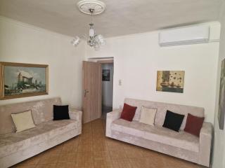 Stone City Apartment - Gjirokastra - 0