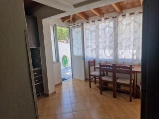 Stone City Apartment - Gjirokastra - 4