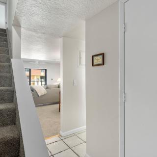 2BR Sleeps 6 Pool BBQ Steps to Beach Pier Downtown - Cocoa Beach - 3