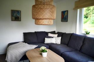 Entire house with hot tub and beachfront - Köping - 9