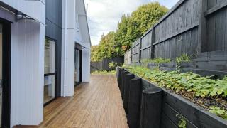 Brand-new Spacious 4BR Home in Central AKL - Auckland - 1