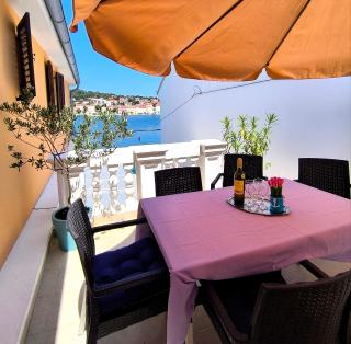 Pleasant apartment with Seaview - Mali Lošinj - 4