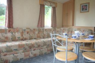 The Lookout - Park Home, Farm Park Stay - Swansea - 9